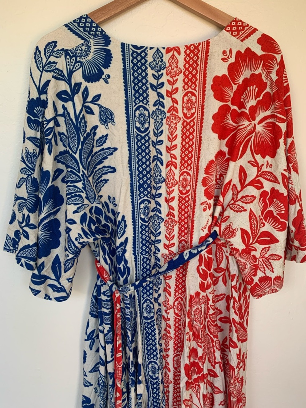 FARM Rio Mixed Pineapple Red Blue Wrap Dress Size S - Picture 9 of 10